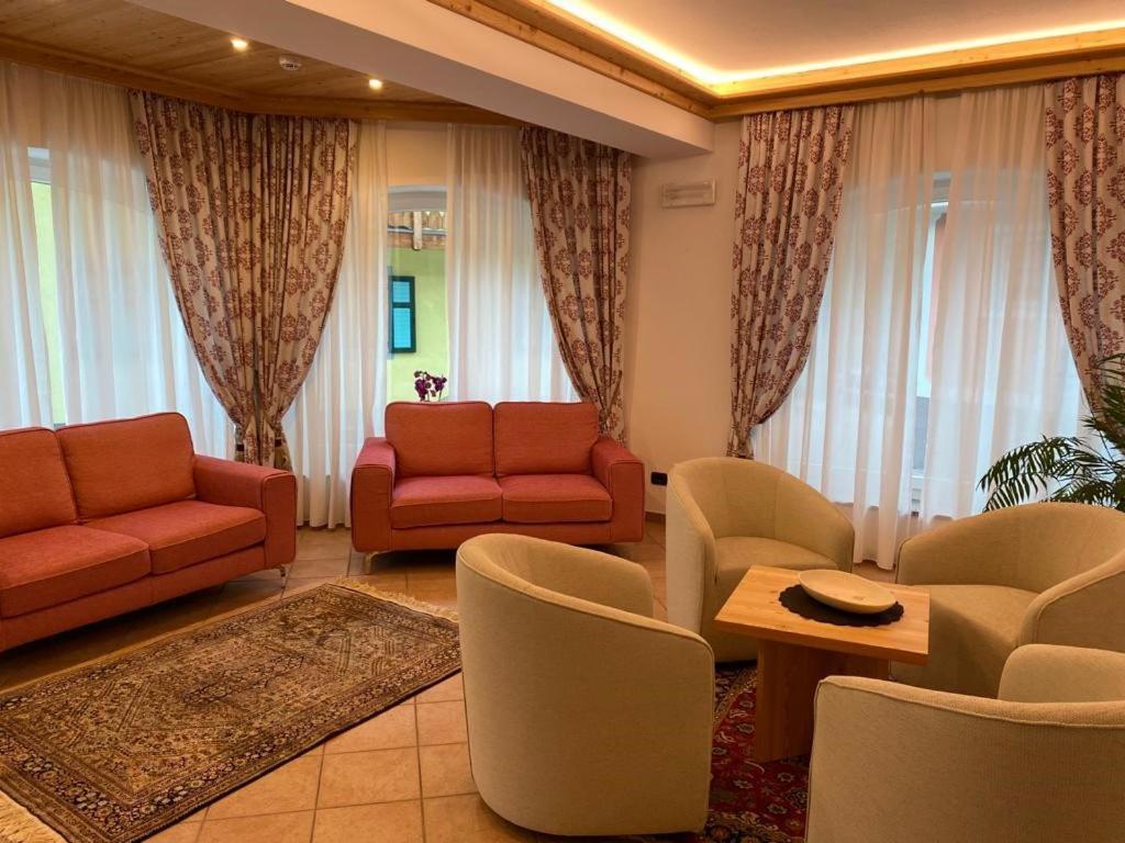 פוצה די פאסה Garni Villa Elsa מראה חיצוני תמונה